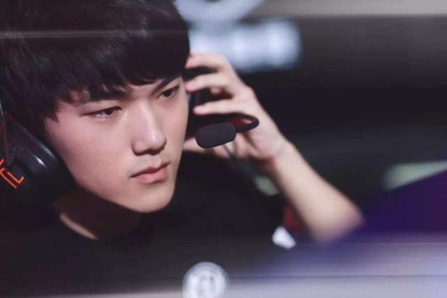 实至名归 ZywOo荣膺IEM冬季赛MVP奖章